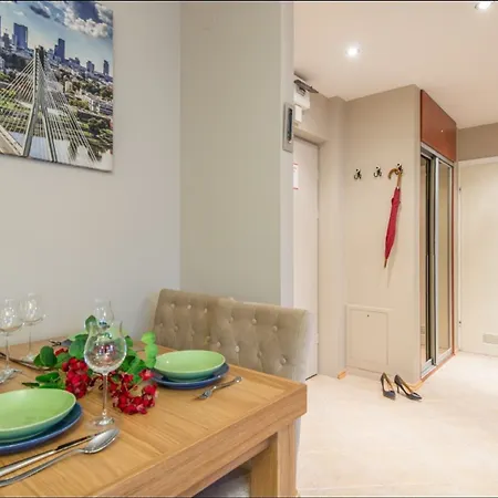 P&o Plac Bankowy Apartment Warsaw